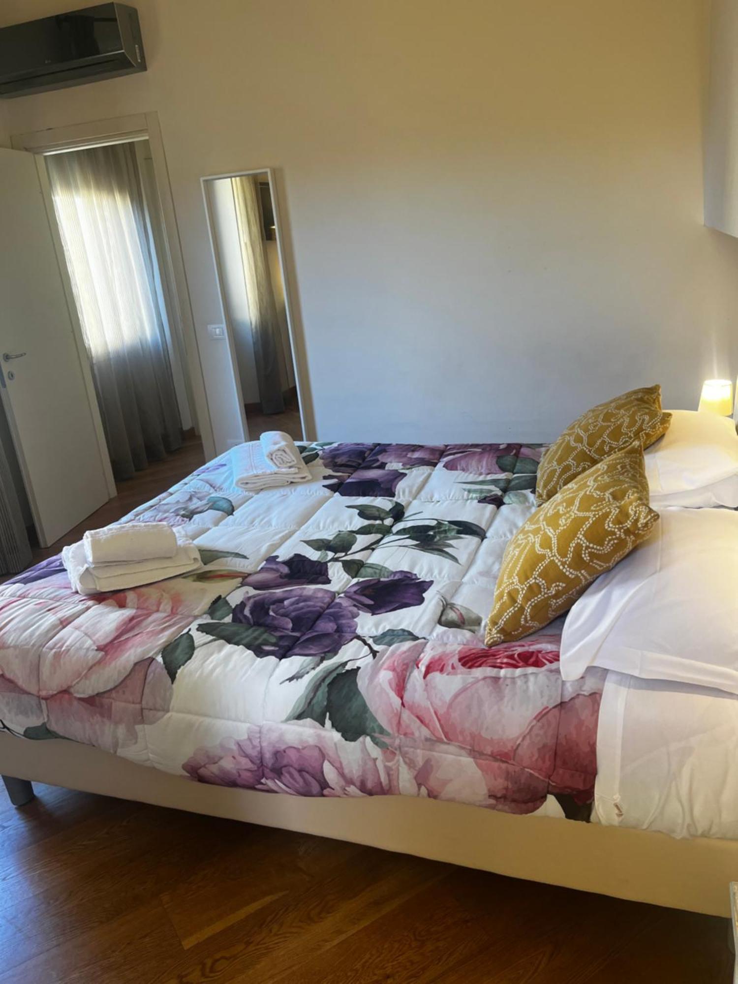 Uffizi Charme Apartment Флоренция Екстериор снимка